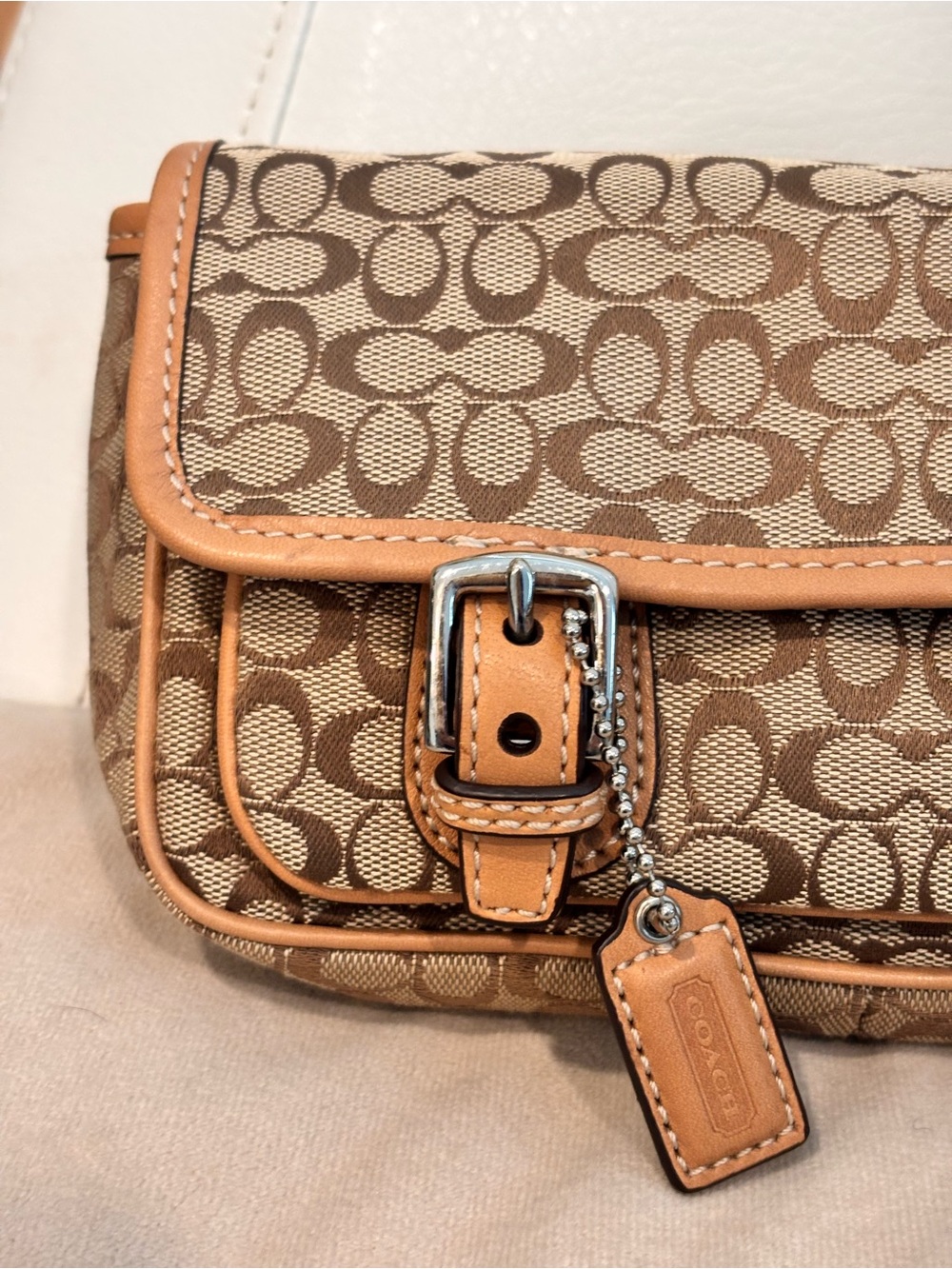 COACH Vintage Y2K Signature Canvas Buckle Waist Pouch (Style No. F77157) - Picture 2 of 16